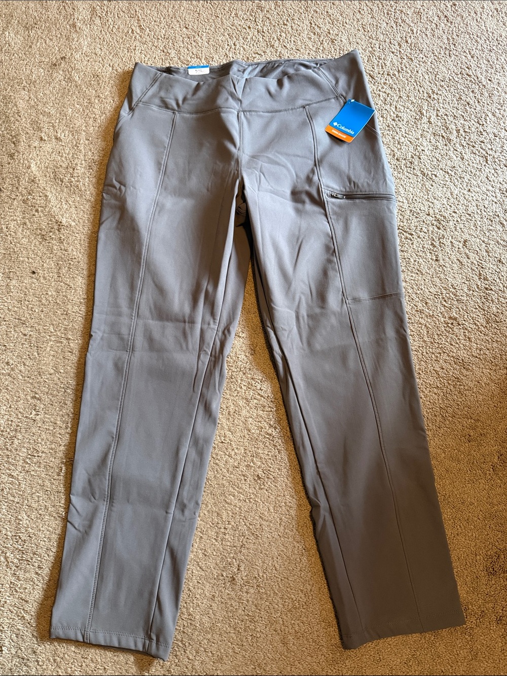 Columbia women’s Gray Outdoor Cargo Pants lined